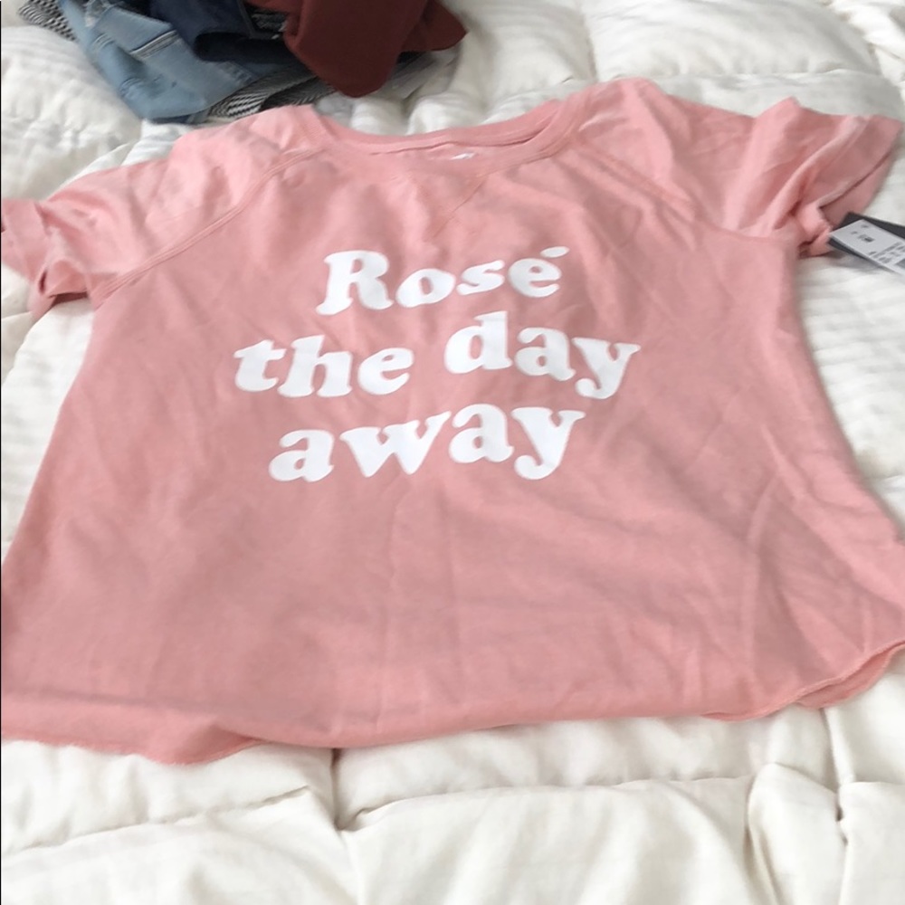 graphic tee